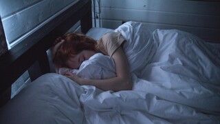 Γιατί παραμιλάμε ενώ κοιμόμαστε - Νευρολόγοι εξηγούν το φαινόμενο