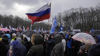 Γερμανία: Περίπου 10.000 διαδήλωσαν στο Βερολίνο κατά της αποστολής όπλων στην Ουκρανία