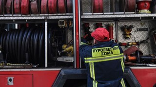 Θεσσαλονίκη: Ένας νεκρός μετά από φωτιά σε εγκαταλελειμμένο κτήριο