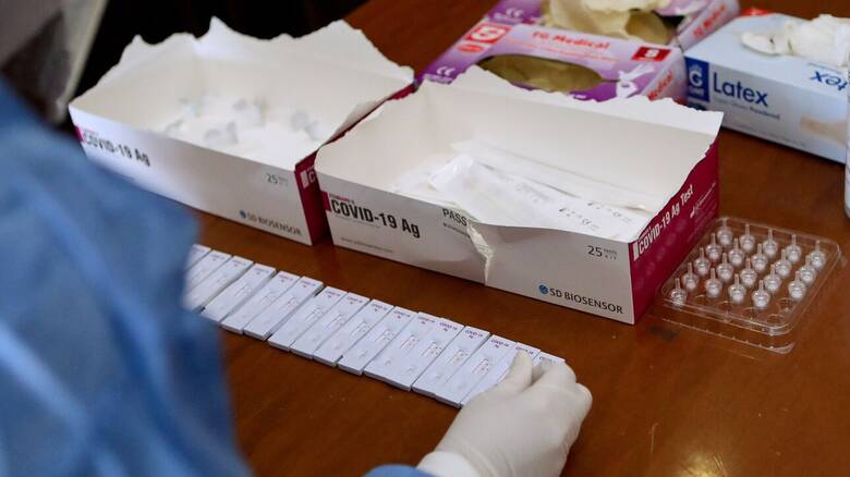 ΕΟΔΥ: 82 θάνατοι από κορωνοϊό, ένα σοβαρό κρούσμα γρίπης