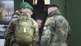 Γερμανία: Η Μπούντεσβερ δεν μπορεί να υπερασπιστεί τη χώρα σε πολεμική επίθεση
