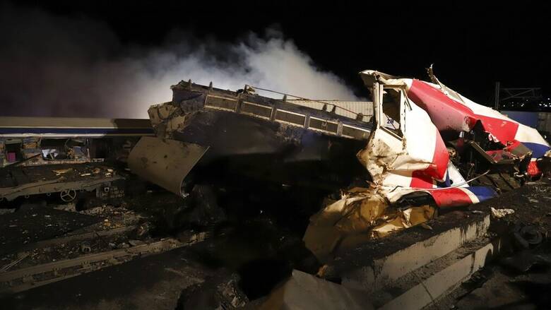 Τι προκάλεσε το «μανιτάρι» φωτιάς και τι μετέφερε το εμπορικό τρένο στα Τέμπη