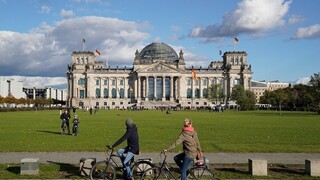 «Πεδίο μάχης» ο κυβερνητικός συνασπισμός στη Γερμανία - Όλοι εναντίον όλων