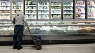 Σούπερ μάρκετ: Σε ποια προϊόντα έβαλαν «φρένο» στις αγορές τους οι καταναλωτές