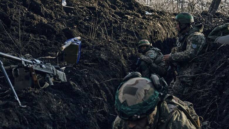 Σκληρή μάχη για την Μπαχμούτ: Οι Ρώσοι ελέγχουν το ανατολικό τμήμα, οι Ουκρανοί το δυτικό