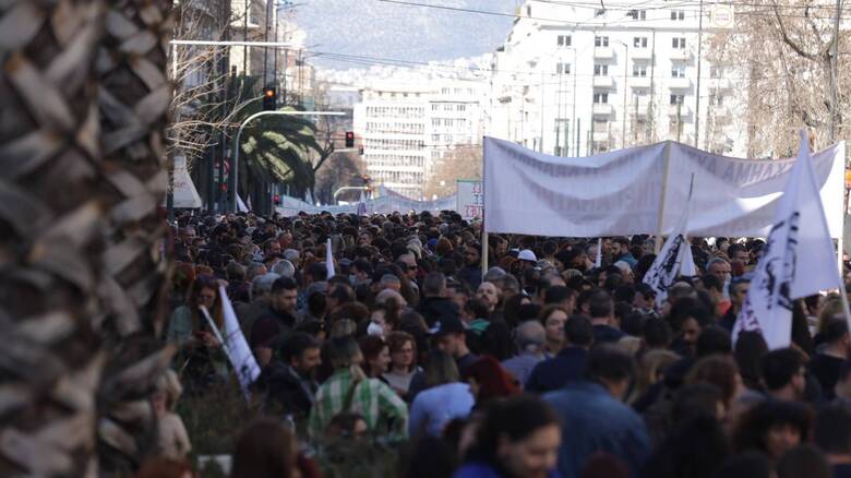Τέμπη: Νέες διαδηλώσεις την Κυριακή σε Αθήνα, Θεσσαλονίκη και άλλες πόλεις