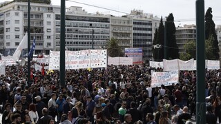 «Βούλιαξε» ξανά η χώρα στις διαδηλώσεις για τα Τέμπη