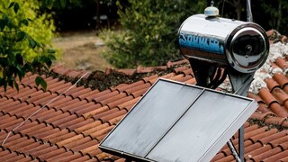 Έρχεται ο οδηγός για τα Φωτοβολταϊκά στη στέγη - «Πρεμιέρα» με τους οικιακούς καταναλωτές