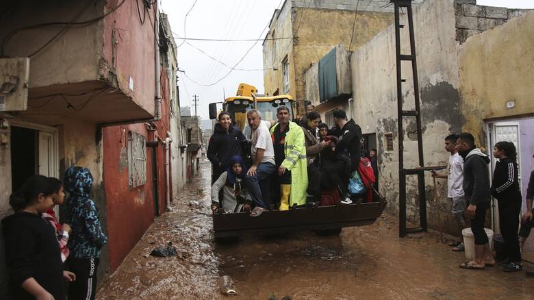 Τουλάχιστον 13 νεκροί από πλημμύρες, στις σεισμόπληκτες περιοχές της Τουρκίας