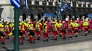 O Ελληνικός Ερυθρός Σταυρός παρήλασε πρώτος στην παρέλαση της 25ης Μαρτίου