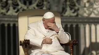 Στο νοσοκομείο με λοίμωξη του αναπνευστικού ο Πάπας Φραγκίσκος
