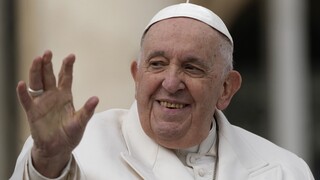 Πάπας Φραγκίσκος: Βελτιώνεται η κατάσταση της υγείας του - Πότε θα πάρει εξιτήριο