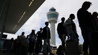 «Παραλύουν» οι αερομεταφορές στην Ευρώπη ενόψει Πάσχα