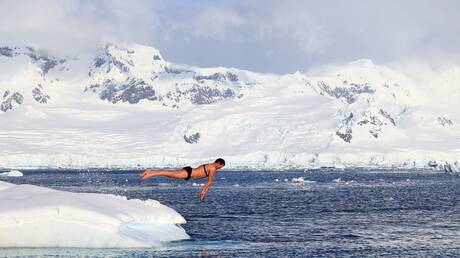 Γιώργος Τσιάνος: Ο Έλληνας γιατρός - αθλητής που κολύμπησε στα παγωμένα νερά της Ανταρκτικής