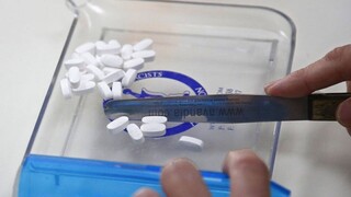 Σε επίπεδα ρεκόρ εκτινάχθηκαν οι εξαγωγές φαρμάκων από Ελβετία σε Ρωσία