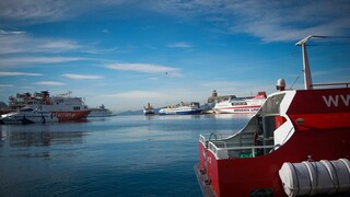 Έξοδος Πάσχα: Γεμάτα φεύγουν τα πλοία από τον Πειραιά