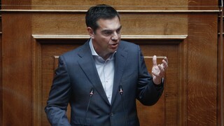 Τσίπρας από Βουλή: Ο κ. Μητσοτάκης δεν θέλει ντιμπέιτ, δεν εμπιστεύεται τον εαυτό του