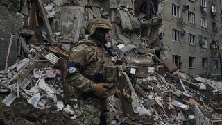 Ουκρανία: Τουλάχιστον οκτώ νεκροί από νέα πυραυλική επίθεση στο Σλοβιάνσκ