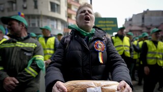 Εξετάζει και η Ρουμανία την απαγόρευση εισαγωγής σιτηρών από την Ουκρανία