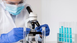 Η κρισιμότητα των βιοδεικτών για καινοτόμες εξατομικευμένες θεραπείες στους ογκολογικούς ασθενείς