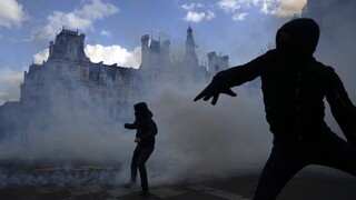 Γαλλικό «ναι» στην παρακολούθηση διαδηλωτών από την αστυνομία με drones