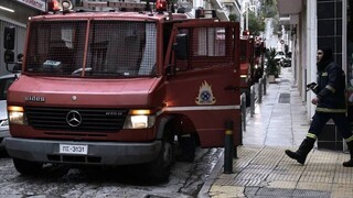 Φωτιά σε διαμέρισμα στη Θεσσαλονίκη: Μια γυναίκα στο νοσοκομείο