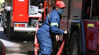 Φωτιά ξέσπασε σε διαμέρισμα στο Περιστέρι - Επιχείρηση της Πυροσβεστικής