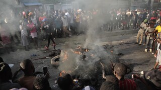 Κρίση στην Αϊτή: Οργισμένο πλήθος λιθοβόλησε και έκαψε 10 κακοποιούς