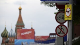 Αλήθειες και ψέματα στην Κόκκινη Πλατεία: Τα drone στο Κρεμλίνο και τα θολά σημεία