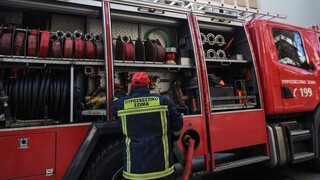 Ρόδος: Πυροσβέστες έσωσαν ηλικιωμένη γυναίκα από πυρκαγιά στο σπίτι της