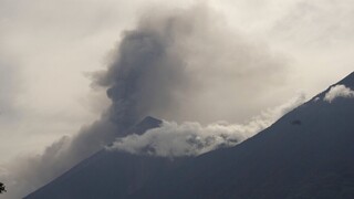 Εξερράγη το ηφαίστειο Φουέγκο στη Γουατεμάλα - Το πιο ενεργό στην Κεντρική Αμερική