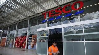 Βρετανία: Για σεξουαλική παρενόχληση κατηγορείται ο πρόεδρος των σουπερμάρκετ Tesco