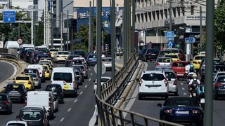 Κίνηση στους δρόμους: Ουρές χιλιομέτρων στον Κηφισό - Πού αλλού υπάρχει πρόβλημα