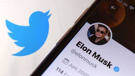 Twitter: Ο Ίλον Μασκ ανακοίνωσε πως αποχωρεί και «ανέβασε» 2% τη μετοχή
