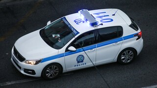 Θεσσαλονίκη: Χειροπέδες σε δύο για κλοπές σε πολυτελή αυτοκίνητα