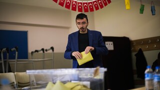 Τουρκία εκλογές: «Ατασθαλίες» σε χιλιάδες κάλπες καταγγέλλει η αντιπολίτευση