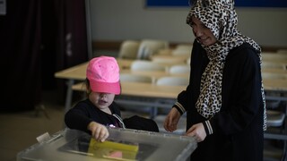 Στις κάλπες οι Τούρκοι του εξωτερικού για τον δεύτερο γύρο των εκλογών