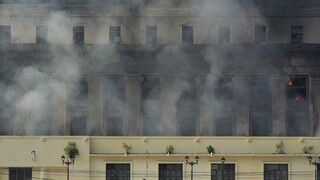 Κάηκε ολοσχερώς ιστορικό κτήριο στις Φιλιππίνες