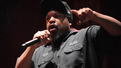 Ice Cube: Θα μηνύσει όποιον χρησιμοποιήσει AI για να αναδημιουργήσει τη φωνή του