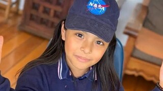 Μια 11χρονη ιδιοφυΐα με αυτισμό: Η Αντάρα έχει IQ μεγαλύτερο από του Αινστάιν