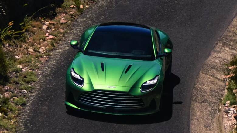 Η Aston Martin χαρακτηρίζει τη νέα DB12 ως Super Tourer