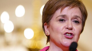 Ν. Στέρτζιον: Η πρώην πρωθυπουργός της Σκωτίας δηλώνει αθώα