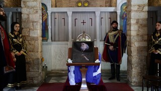 Γιάννης Μαρκόπουλος: Δημοσία δαπάνη η κηδεία του - Σε λαϊκό προσκύνημα η σορός του