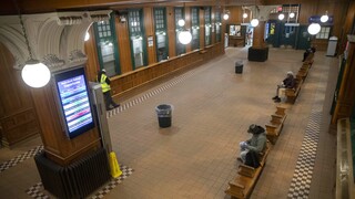 Τρόμος στο μετρό της Νέας Υόρκης - Άνδρας βρέθηκε νεκρός από επίθεση με μαχαίρι