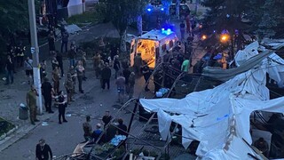 Κραματόρσκ: Τουλάχιστον δύο νεκροί και πολλοί τραυματίες από τη ρωσική επίθεση