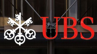 «Ψαλίδι» σε 35.000 θέσεις εργασίας της UBS μετά την εξαγορά της Credit Suisse