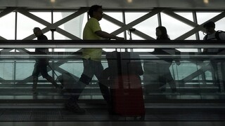 Ταϊλάνδη: Ακρωτηρίασαν το πόδι γυναίκας αφού πιάστηκε στον κινούμενο διάδρομο του αεροδρομίου