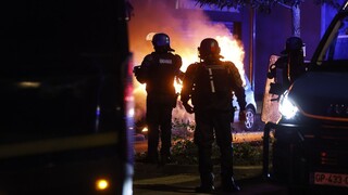 Γαλλία: Στους δρόμους 45.000 αστυνομικοί για άλλη μια νύχτα - Οδηγίες για περισσότερη αυστηρότητα