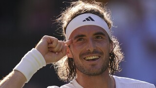 Wimbledon: Επική πρόκριση Τσιτσιπά με 3-2 σετ κόντρα στον Μάρεϊ