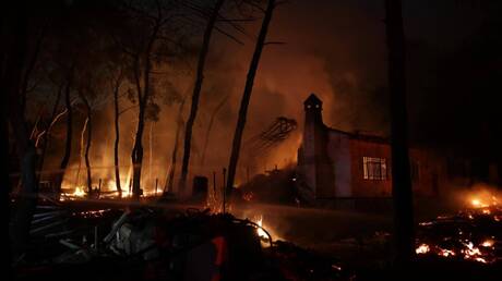 Πυρκαγιές - Liveblog: Φωτιά σε Μάνδρα, Λουτράκι, Δερβενοχώρια - Άνοιξε η νέα Ε.Ο. Αθηνών - Κορίνθου